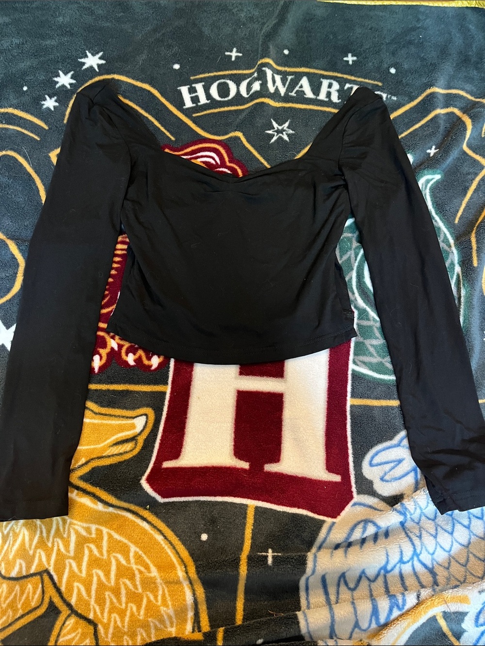 Black Off-Shoulder Long Sleeve Top